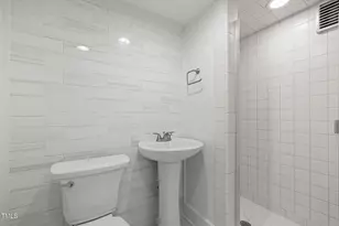 3026 Devonshire Dr, Raleigh, NC 27607 - Photo 27