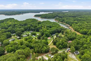 95 N Waters Edge Ln, Henderson, NC 27537 - Photo 5