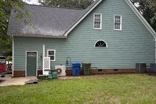 300 Powhatan Dr, Fuquay Varina, NC 27526 - Photo 3