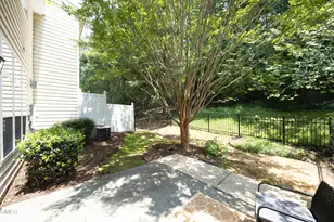13304 Ashford Park Dr, Raleigh, NC 27613 - Photo 37