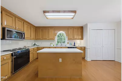 120 Vicksburg Drive, Cary, NC 27513 - Photo 23