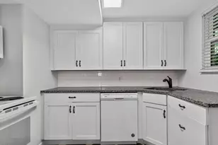 1019 St Marys St, Raleigh, NC 27605 - Photo 13