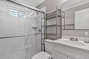 813 Daniels, Raleigh, NC 27605 - Photo 11