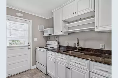 813 Daniels #C, Raleigh, NC 27605 - Photo 7