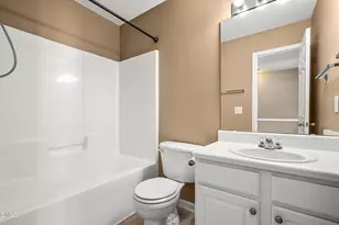8139 Rhiannon Rd, Raleigh, NC 27613 - Photo 25