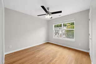 8025 Sycamore Hill Ln, Raleigh, NC 27612 - Photo 15