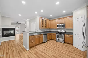 8025 Sycamore Hill Ln, Raleigh, NC 27612 - Photo 11