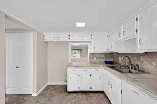 204 Tweed Cir, Cary, NC 27511 - Photo 21