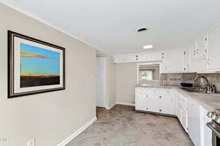 204 Tweed Cir, Cary, NC 27511 - Photo 17