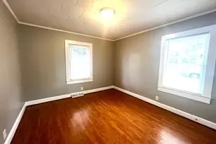 2208 Young St, Burlington, NC 27215 - Photo 5
