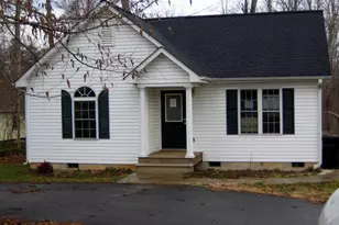2864 Maple Ave, Burlington, NC 27215 - Photo 1