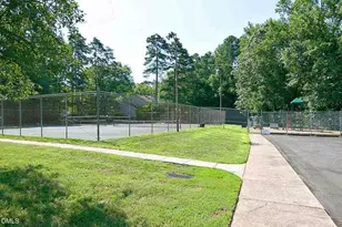 1413 Mapleside Ct, Raleigh, NC 27609 - Photo 19