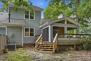 1413 Mapleside Ct, Raleigh, NC 27609 - Photo 15