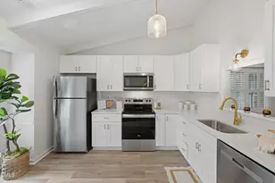 1413 Mapleside Ct, Raleigh, NC 27609 - Photo 1