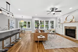 542 Walnut St, Cary, NC 27511 - Photo 9