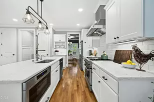 542 Walnut St, Cary, NC 27511 - Photo 17