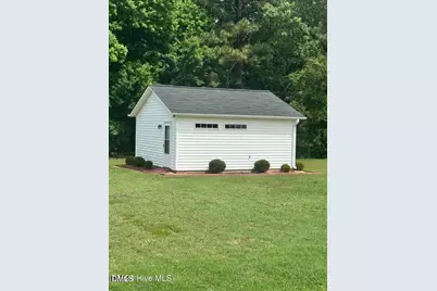 124 Stockbridge Drive, Selma, NC 27576 - Photo 7