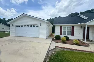 124 Stockbridge Dr, Selma, NC 27576 - Photo 3