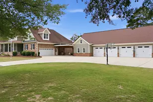 900 S Arendell Ave, Zebulon, NC 27597 - Photo 5