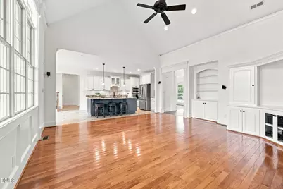 900 S Arendell Avenue, Zebulon, NC 27597 - Photo 17