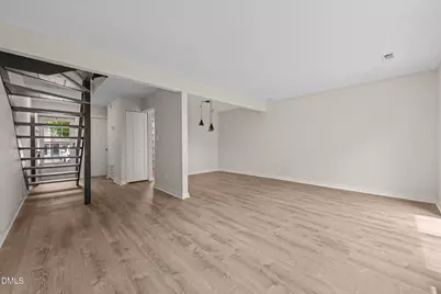 220 Elizabeth Street #Apt E4, Chapel Hill, NC 27514 - Photo 9