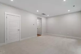 1109 Blackthorn Ln, Durham, NC 27703 - Photo 17
