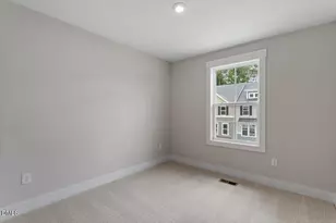 1109 Blackthorn Ln, Durham, NC 27703 - Photo 23