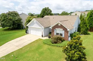 3004 Softwind Dr, Clayton, NC 27520 - Photo 3