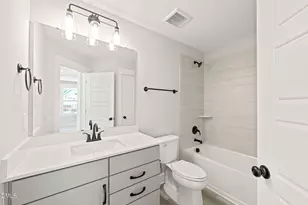 536 Plumleaf Ln, Durham, NC 27703 - Photo 23
