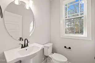 536 Plumleaf Ln, Durham, NC 27703 - Photo 11