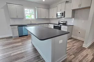 178 Jenkins St, Dunn, NC 28334 - Photo 5