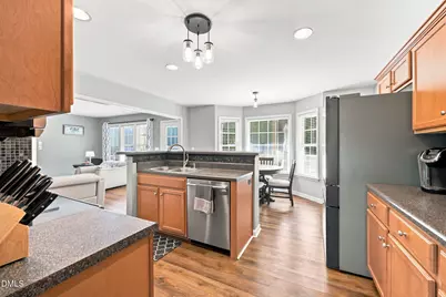 637 Dickinson Road, Smithfield, NC 27577 - Photo 5