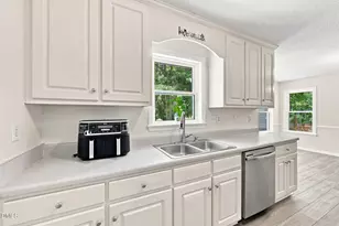 5419 Cleveland Rd, Clayton, NC 27520 - Photo 13