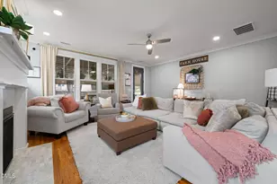 18 Landover Cir, Chapel Hill, NC 27516 - Photo 13