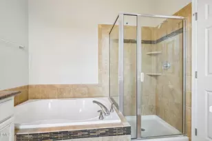 10510 Sablewood Dr, Raleigh, NC 27617 - Photo 19