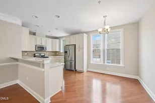 10510 Sablewood Dr, Raleigh, NC 27617 - Photo 7