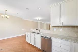 10510 Sablewood Dr, Raleigh, NC 27617 - Photo 11