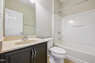 10510 Sablewood Dr, Raleigh, NC 27617 - Photo 25
