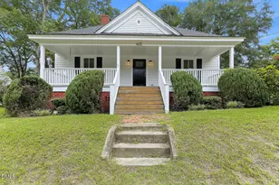 405 E Academy St, Fuquay-Varina, NC 27526 - Photo 3