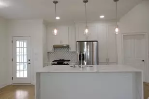 605 Walapai Dr, Fuquay-Varina, NC 27526 - Photo 7