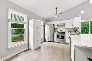 8108 Bellingham Cir, Raleigh, NC 27615 - Photo 19