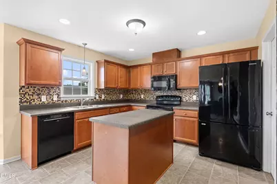 185 Snowberry Lane, Smithfield, NC 27577 - Photo 5