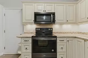 102 Oaklake Ct, Fuquay Varina, NC 27526 - Photo 21