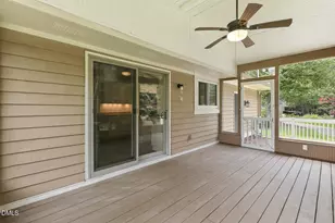 102 Oaklake Ct, Fuquay Varina, NC 27526 - Photo 37