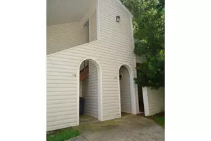 110 Manhattan Ct, Cary, NC 27511 - Photo 3