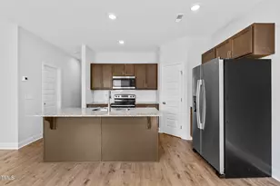 332 W Saltgrass Ln, Smithfield, NC 27577 - Photo 5