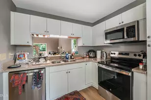 128 St Andrews Ln, Chapel Hill, NC 27517 - Photo 3