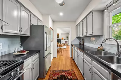 2929 Rue Sans Famille, Raleigh, NC 27607 - Photo 15