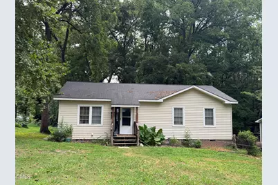 138 W Dolphin Street, Siler City, NC 27344 - Photo 1