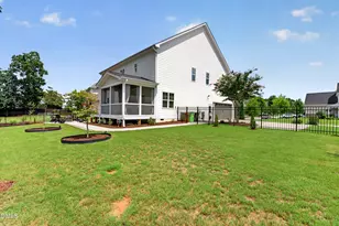 212 Utley Bluffs Dr, Holly Springs, NC 27540 - Photo 43